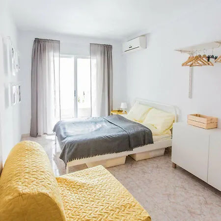 Studio Rosales Apartment